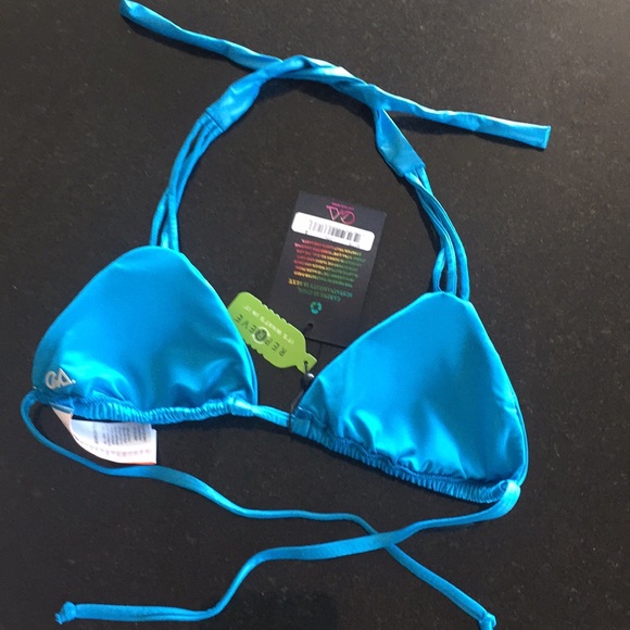 CA by Vitamin A triangle top - Picture 2 of 4